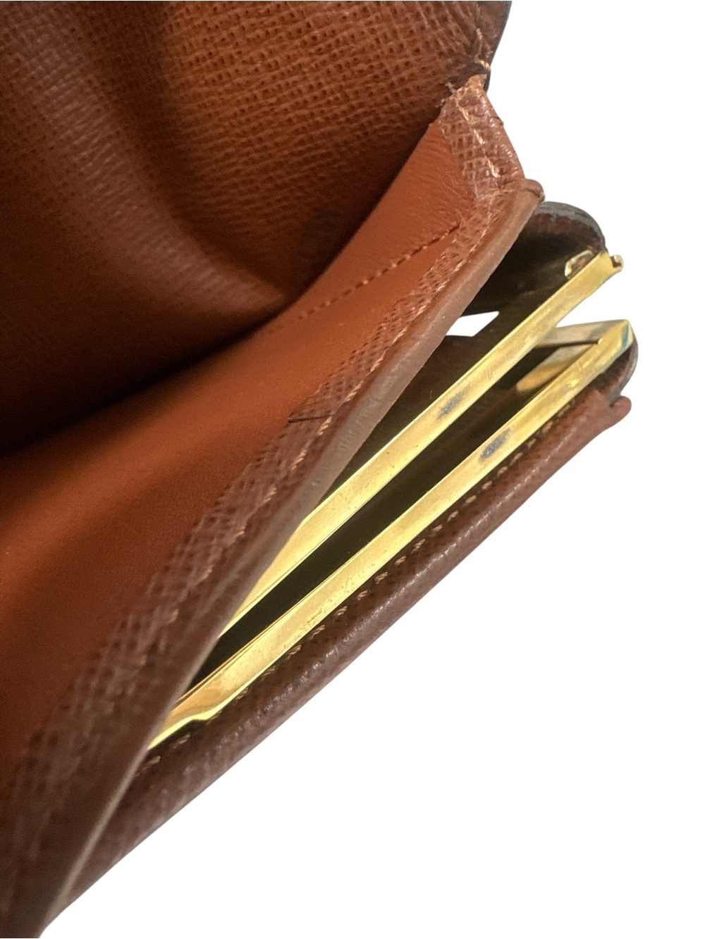 Louis Vuitton Brown Monogram kisslock Small Wallet - Picture 9 of 9